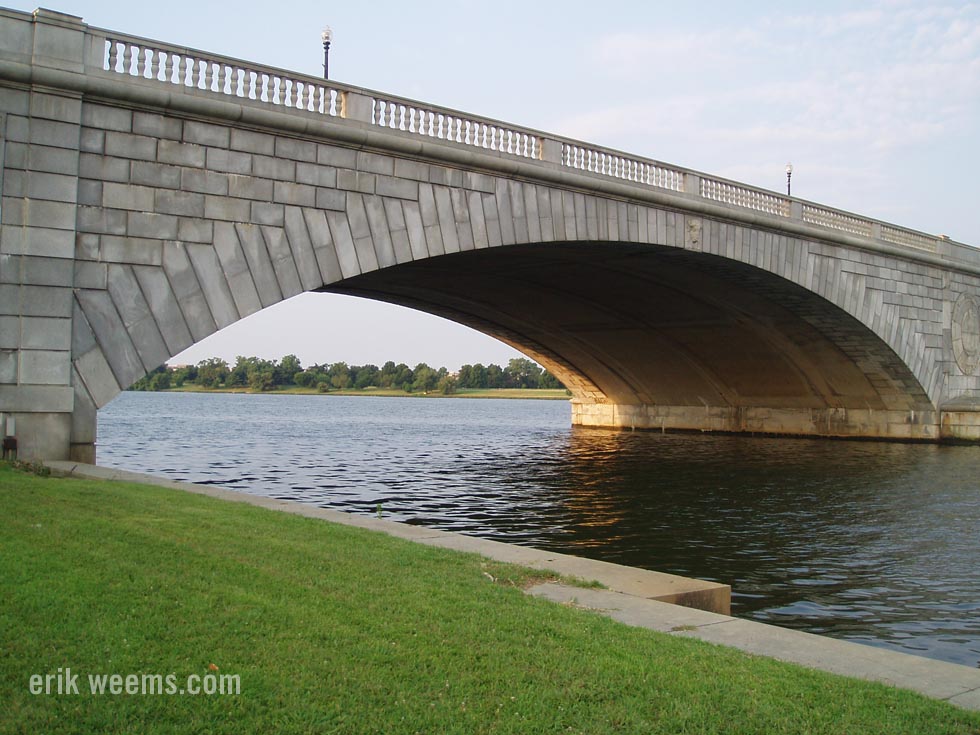 Memorial Arlington Bridge - Washington DC Memorial Arlington Bridge - Washington DC