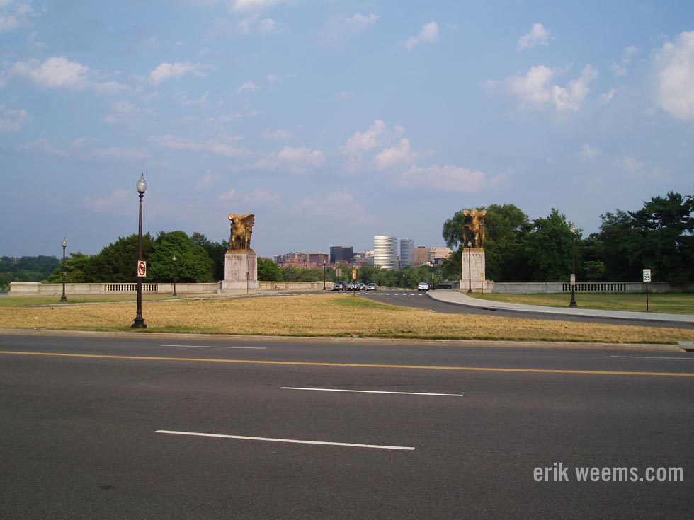 Memorial Arlington Bridge - Washington DC Memorial Arlington Bridge - Washington DC