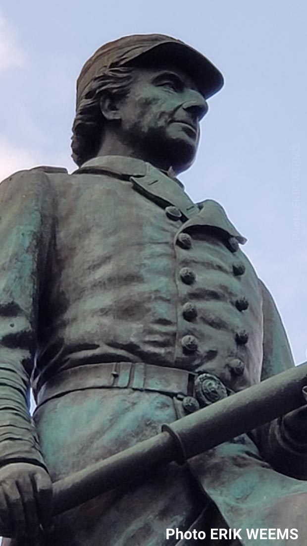 Statue Farragut Park Washington DC