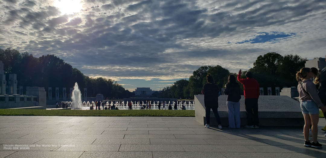 Lincoln Memorial and the World War 2 Memorial in Washington DC under cloudy skies Lincoln Memorial and the World War 2 Memorial in Washington DC under cloudy skies