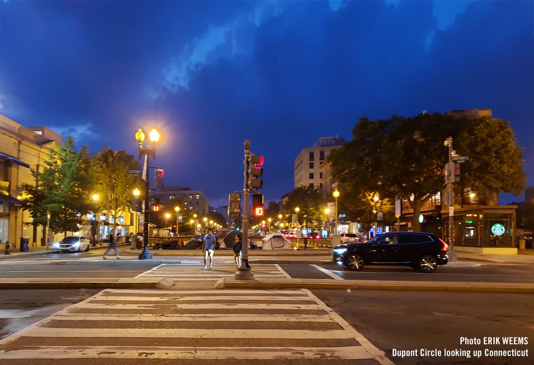Looking up Connecticut Ave from Dupont Circle Looking up Connecticut Ave from Dupont Circle